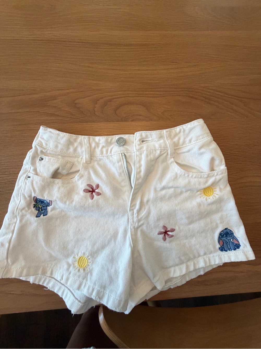 Zara White Kids Embroidered Shorts with Stitch Disney Collab